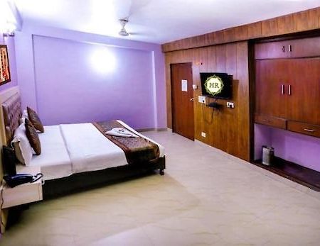 Runway Stay Nuova Delhi Esterno foto
