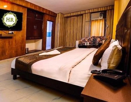 Runway Stay Nuova Delhi Esterno foto